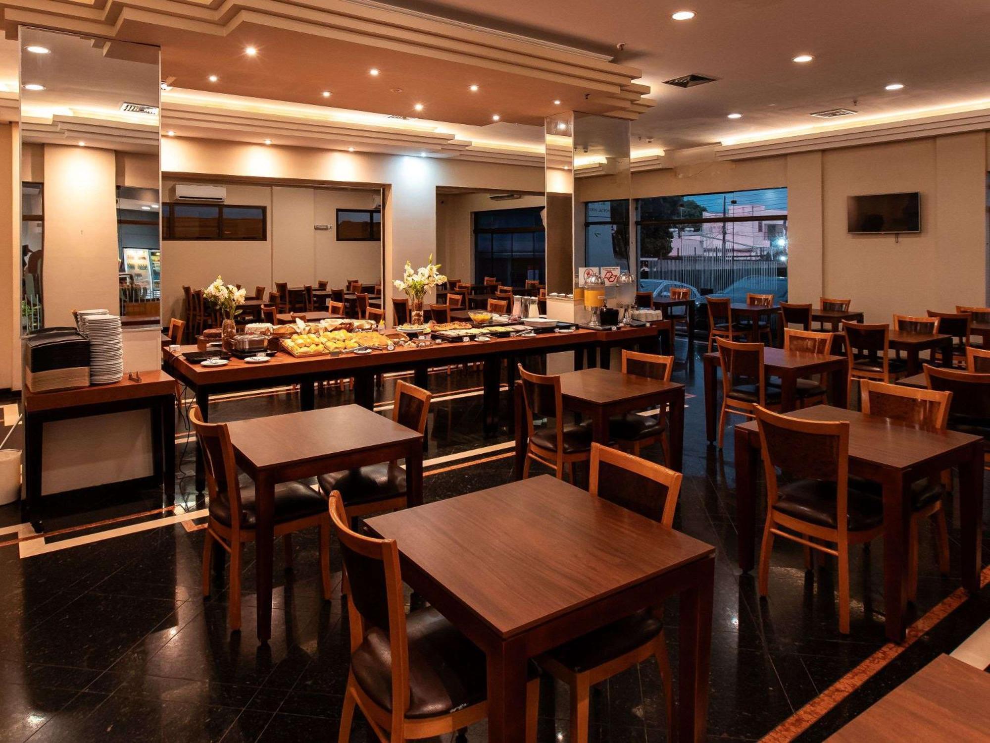 波塔尔伊斯特酒店 普鲁登特总统城 外观 照片